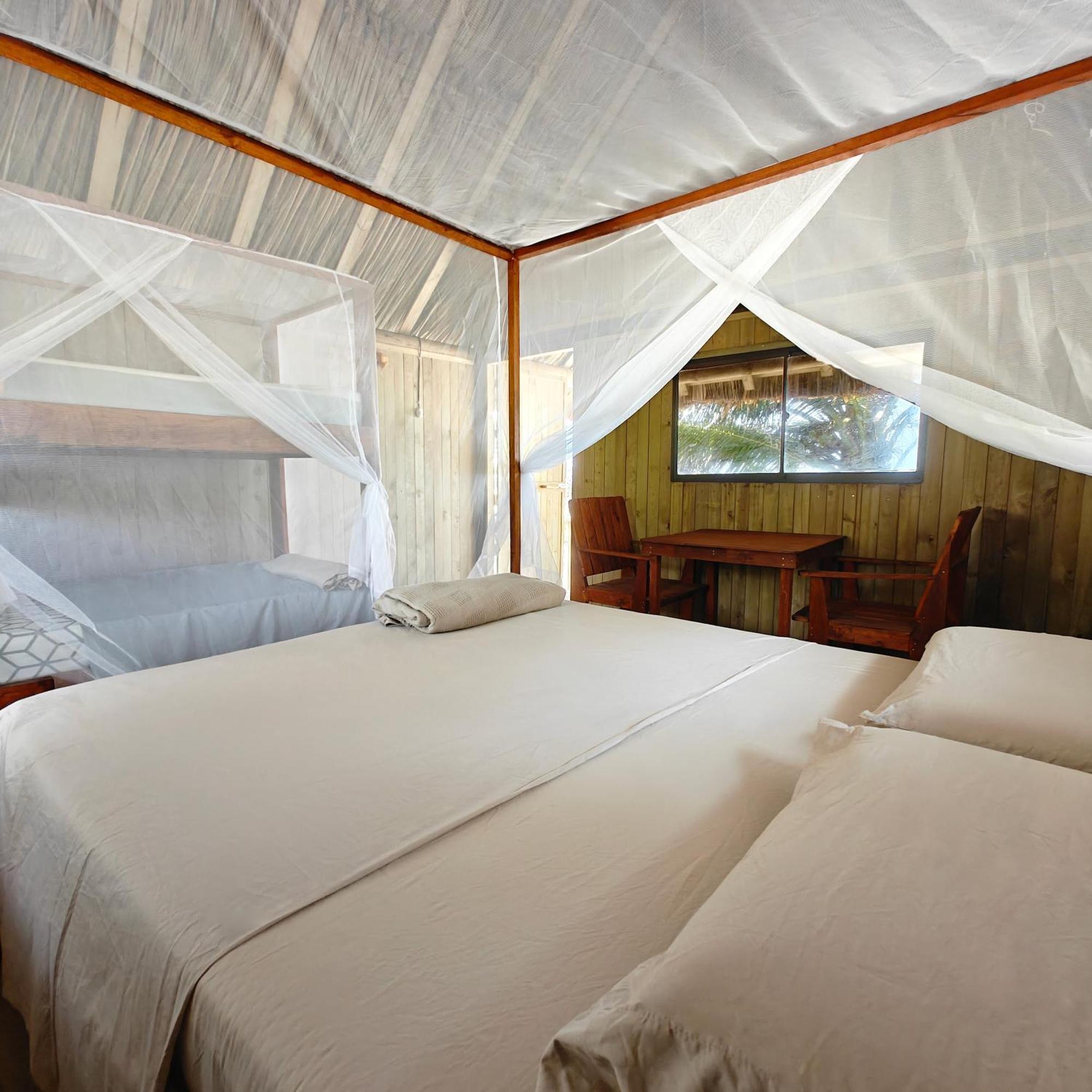 Ecolodge Playa Brava Teyumakke Калабасо Экстерьер фото